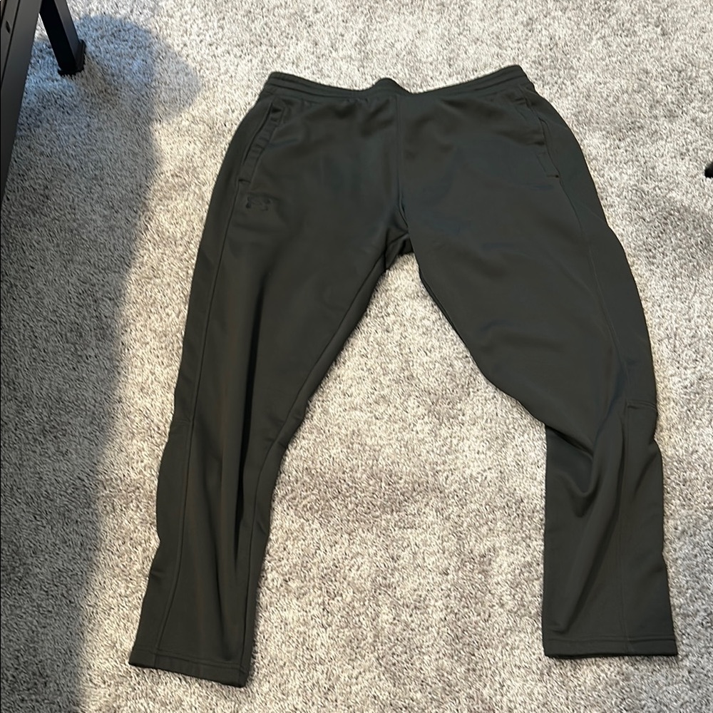 Under Armour Men's Olive Pants